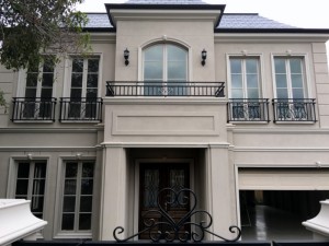 fence top with balcony 04-001