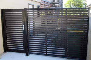 slat fence walking gate