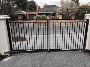 swing gates 02-001